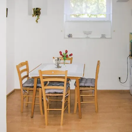 One-bedroom In *